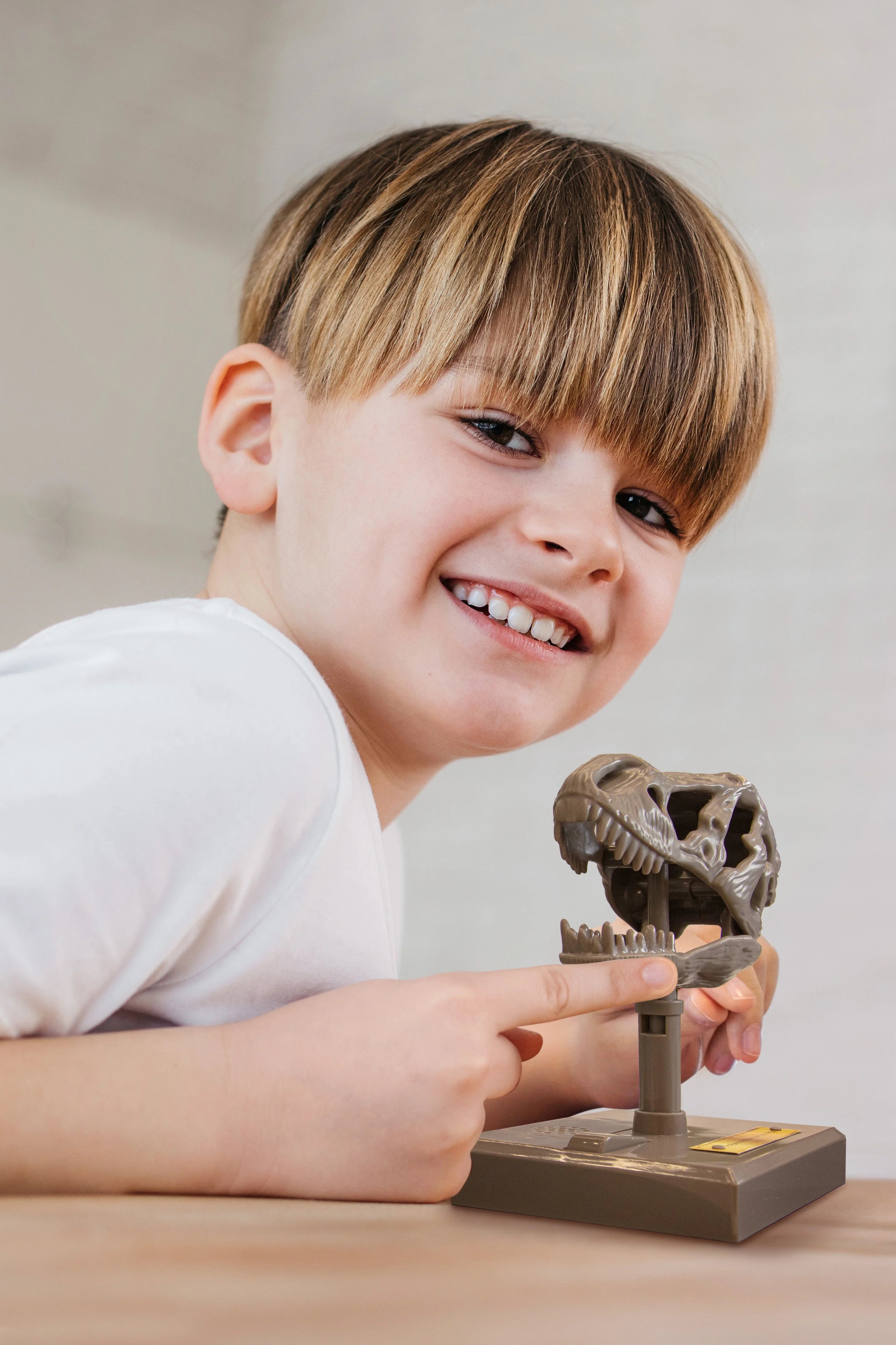 KidzLabs Roaring TRex Skull