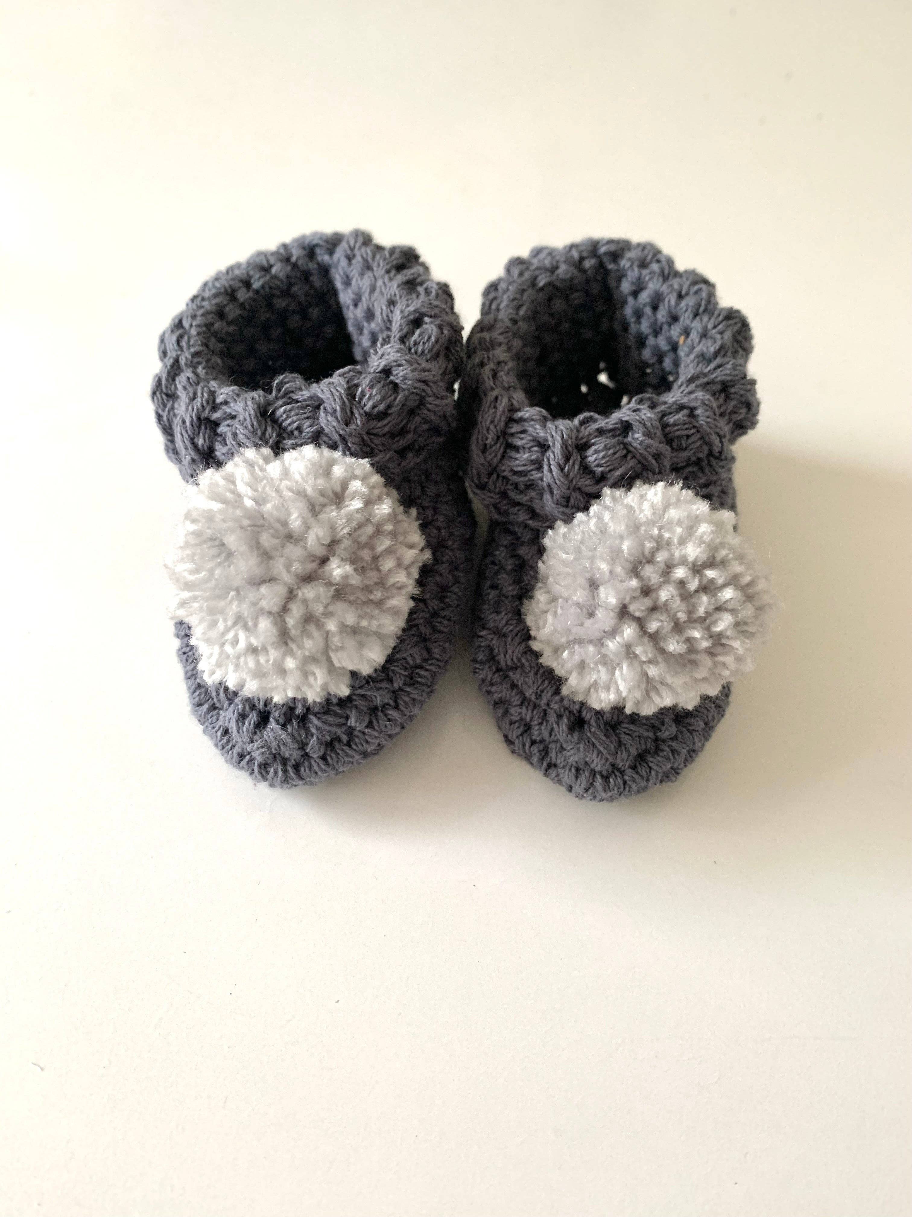 Organic cotton pom pom booties: Olive / Oatmeal