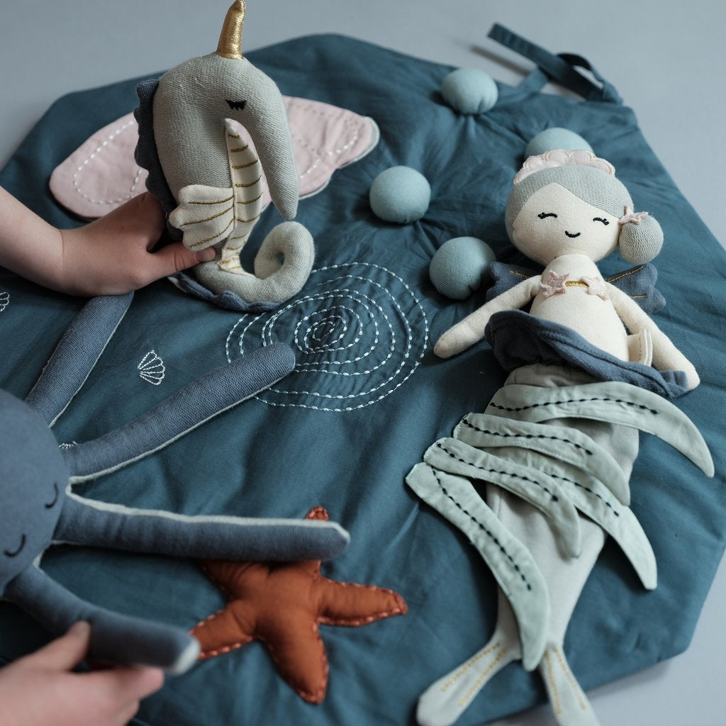 Travel Activity Blanket Underwater