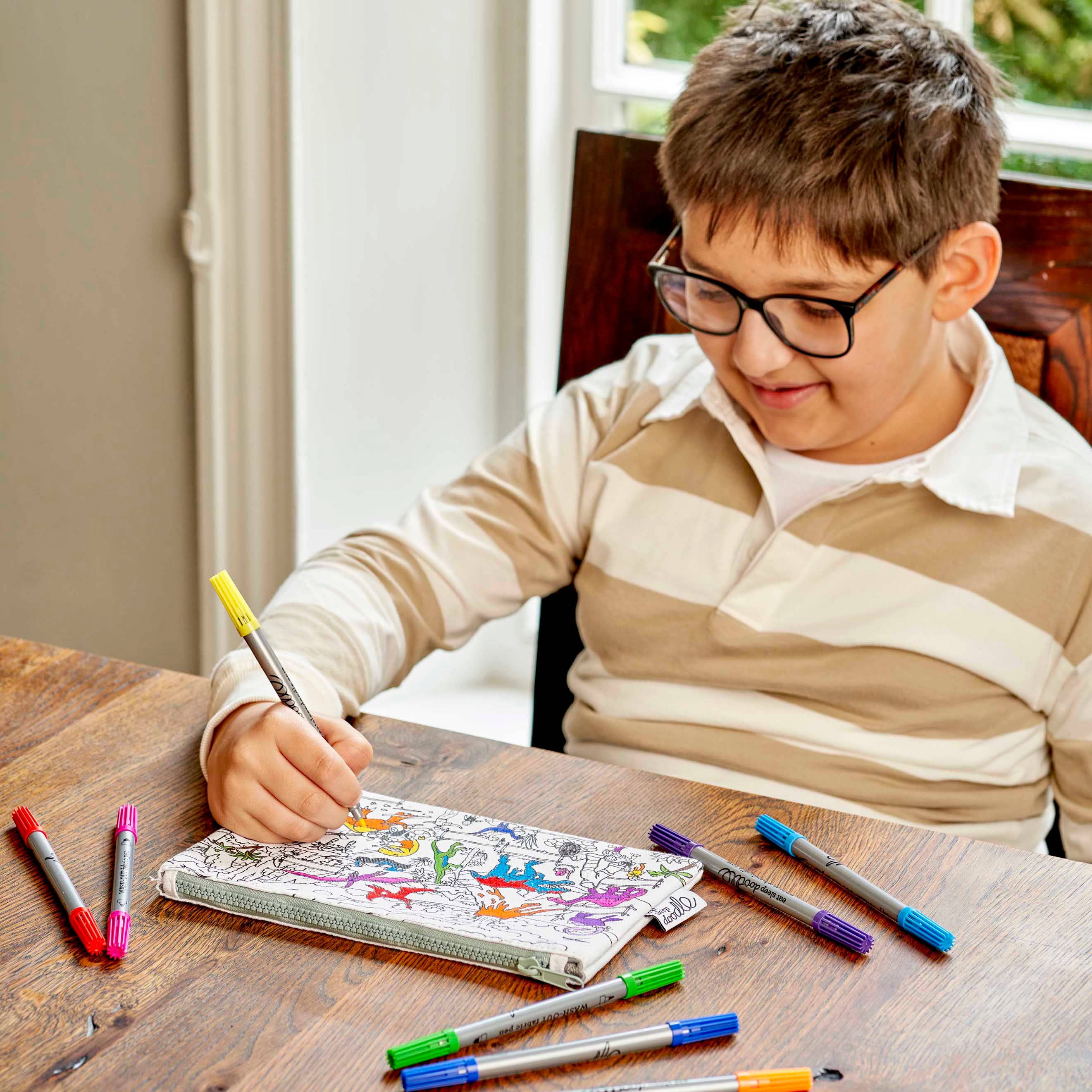 Kids Craft Kit - Dinosaur Pencil Case