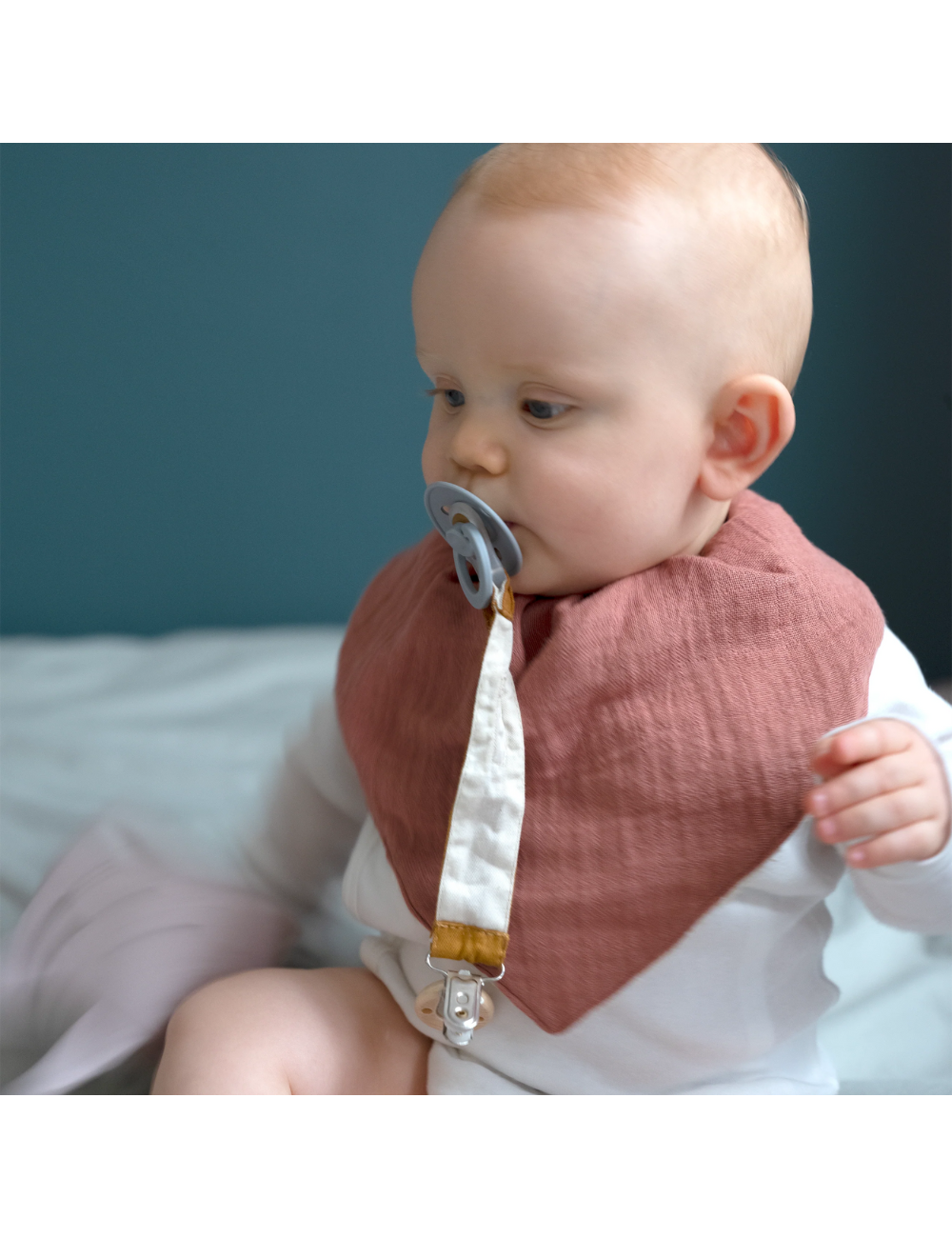 Clay Bandana Bib