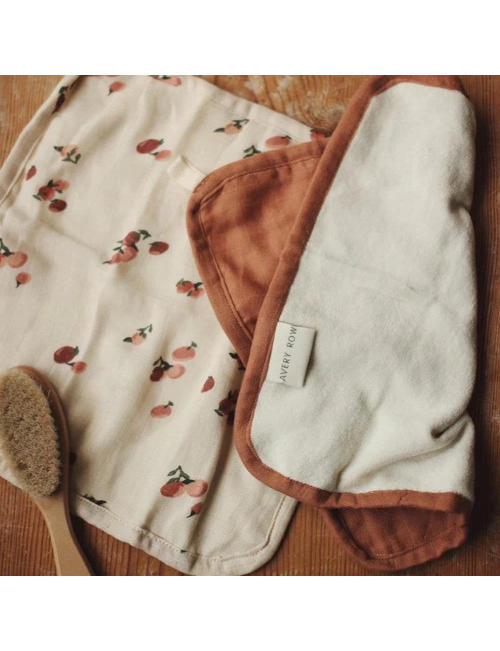 Set of Two Washcloths - Peaches