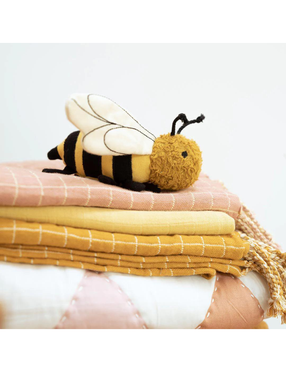 Bee Rattle