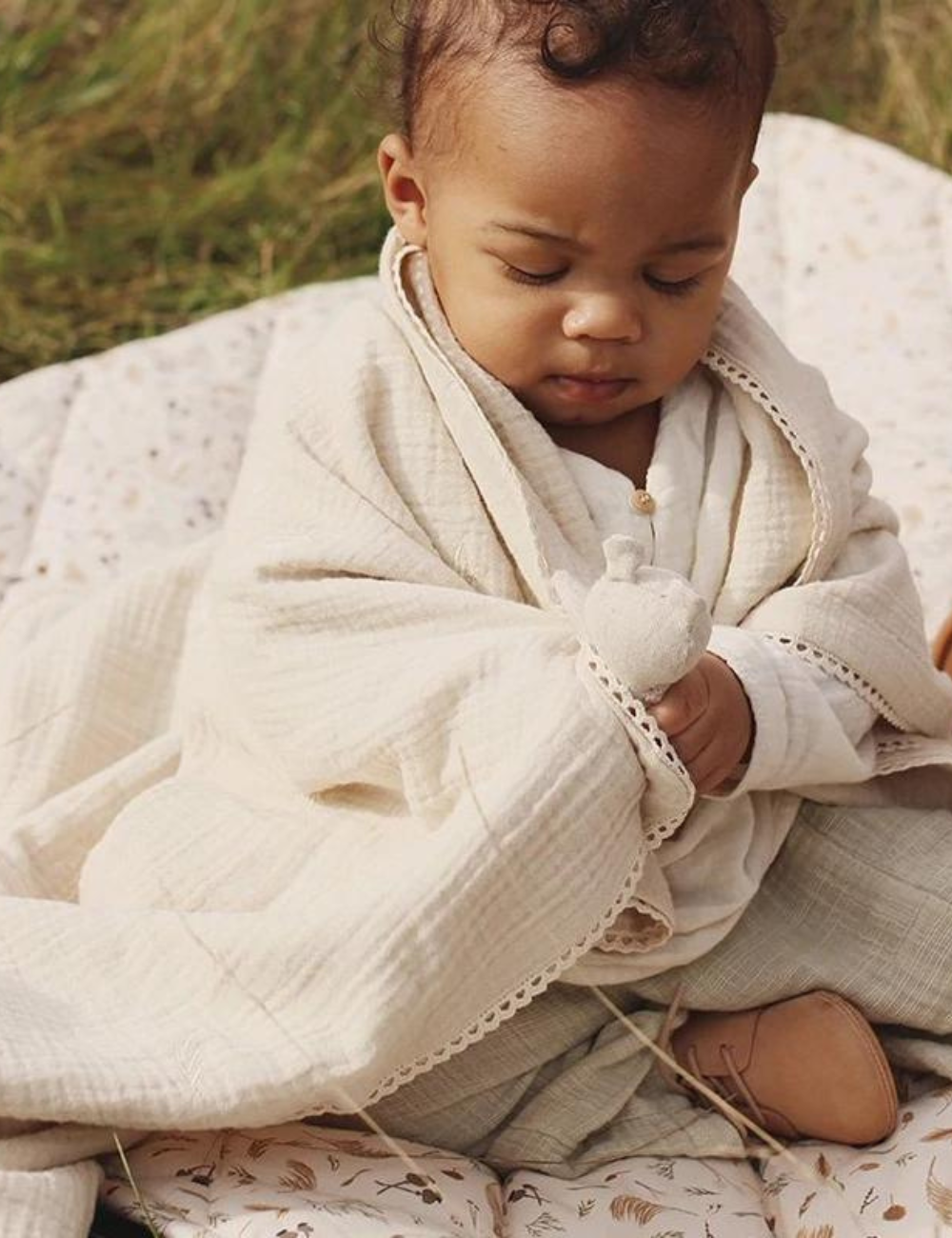 Embroidered Muslin Blanket - Grasslands